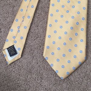 Men’s Brooks Brothers tie